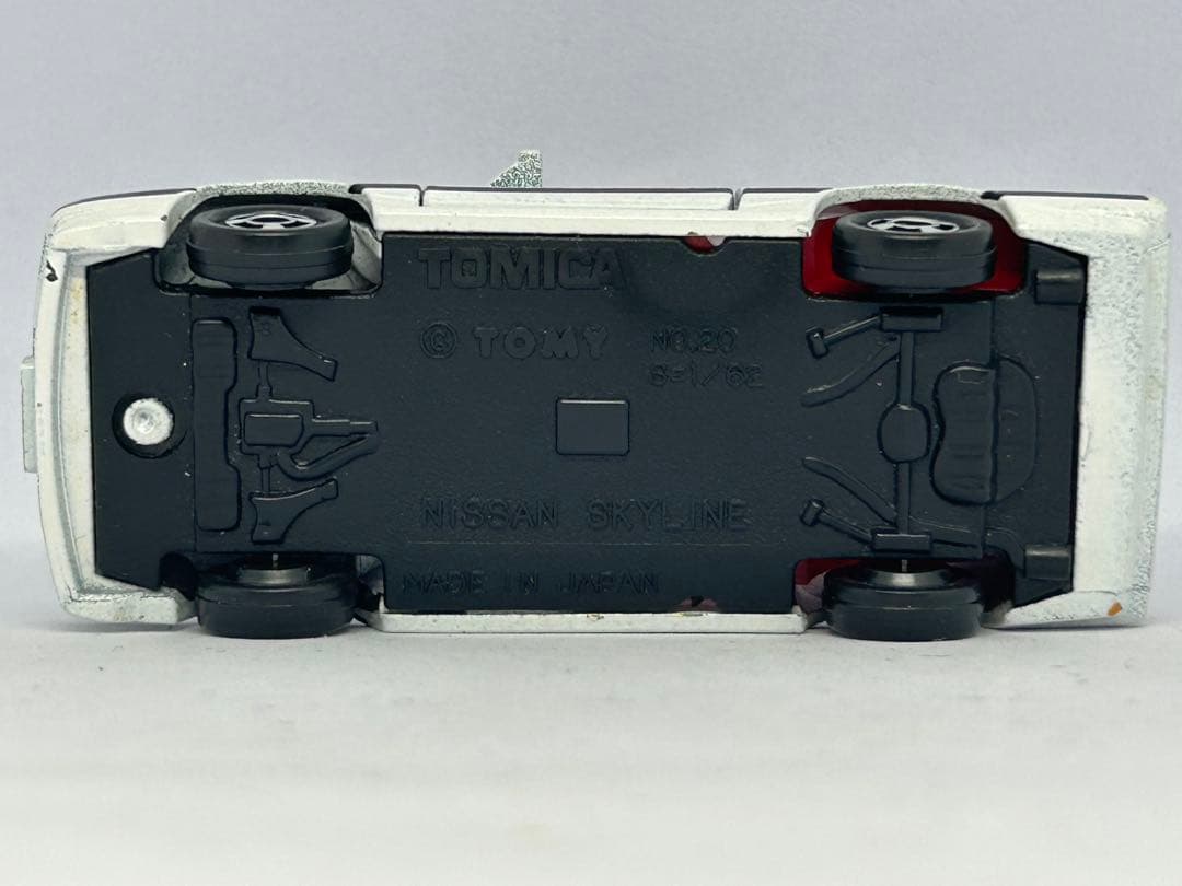 トミカ No.20 ニッサン スカイライン R31 日本製 赤箱 前期 後期