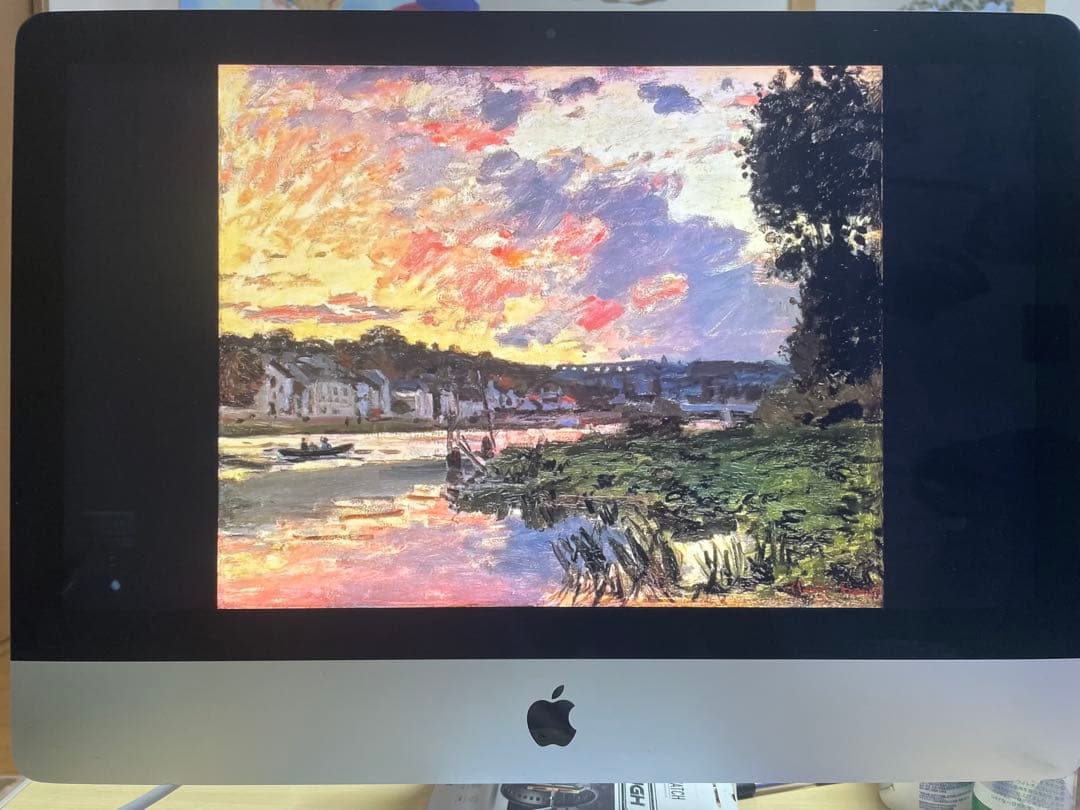 中古品iMac Retina 4K 21.5インチ (2015) 本体　箱なし