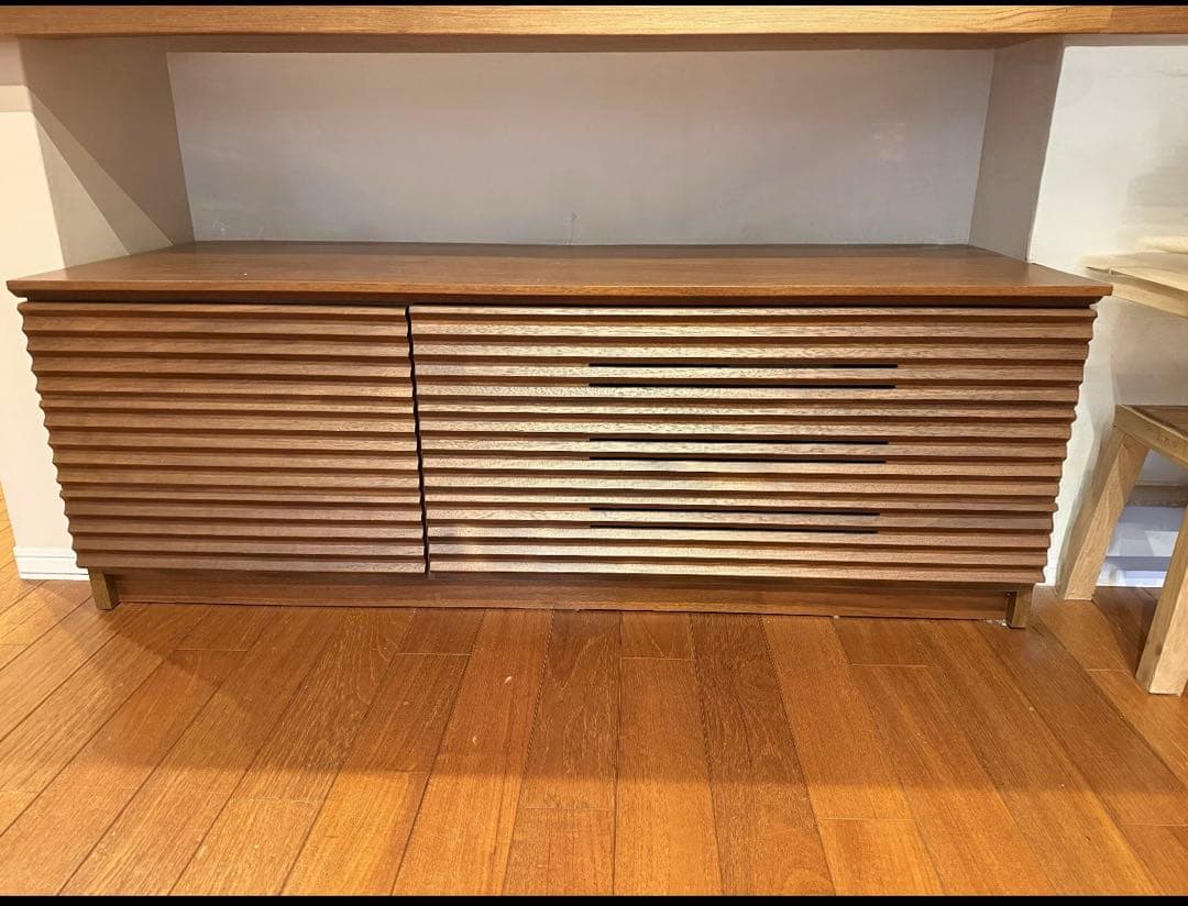 IDC大塚家具 木製スラットデザインテレビ台
