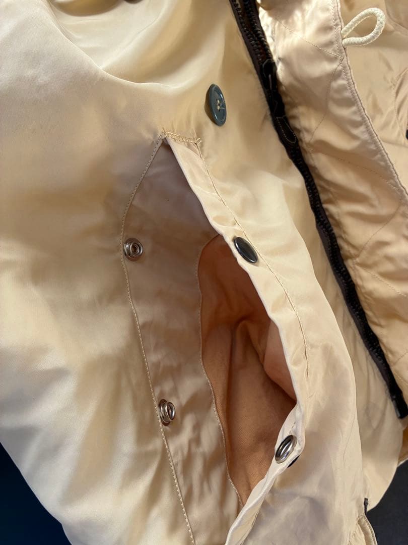 バズリクソンズ UNITED CARR N-3B UC10519 L