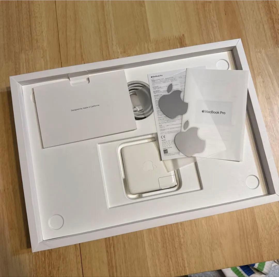 MacBook Pro 16 インチ i9 32GB 2TB GPU最上位