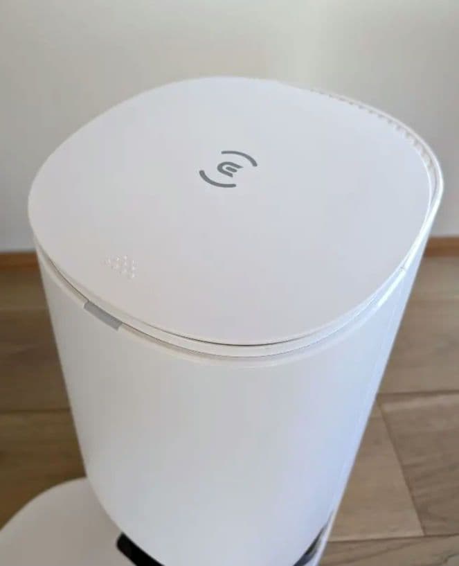 DEEBOT ロボット掃除機 本体 ホワイト 充電ドック付き