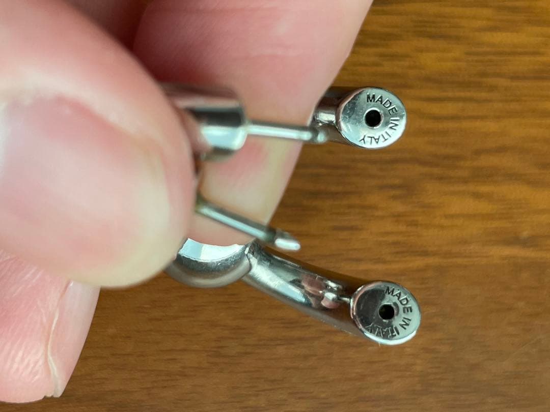 バレンシアガ balenciaga ボール フープ ボディ　ピアス リングピアス