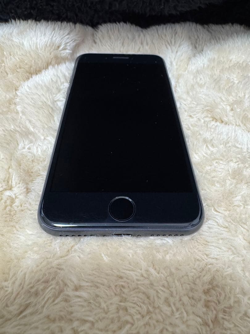 Apple iPhone 8 ブラック 本体 64GB アイフォン