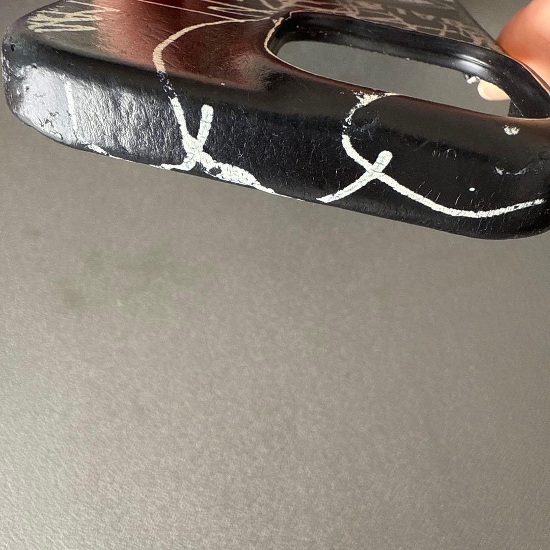 【希少品】Balenciaga グラフィティ iPhone13pro用ケース