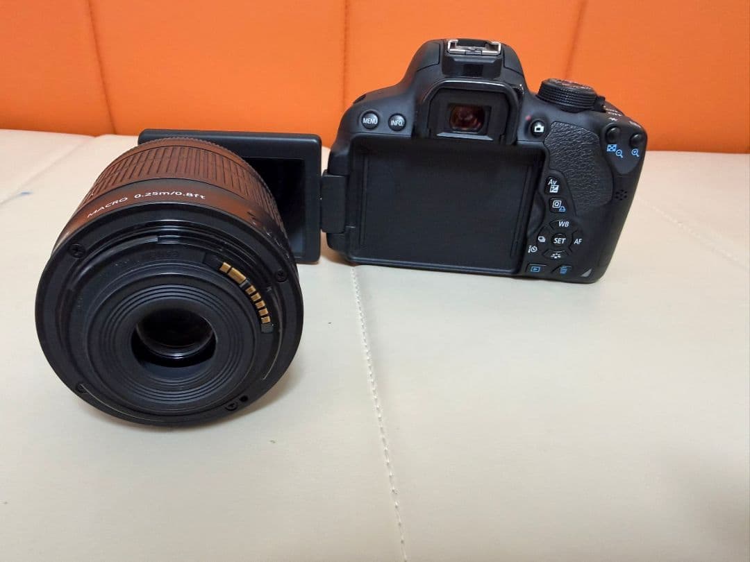 Canon EOS Kiss X7 i+ EF-S 18-55mmレンズ