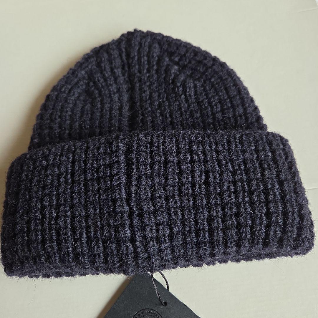 カナダグース　Robert Mackie　ニット帽　ネイビー