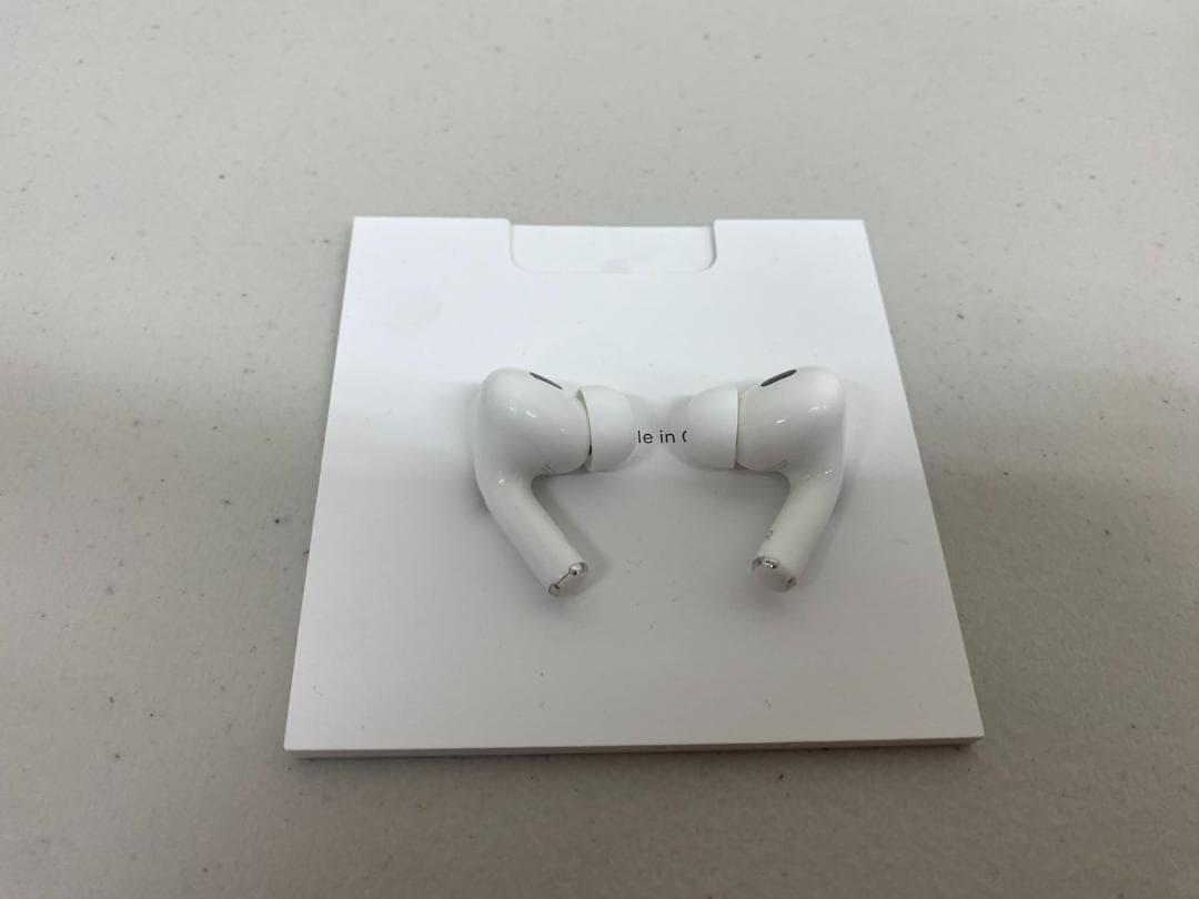 美品 AirPods Pro 第2世代 USB-C アップルエアポッズ イヤホン