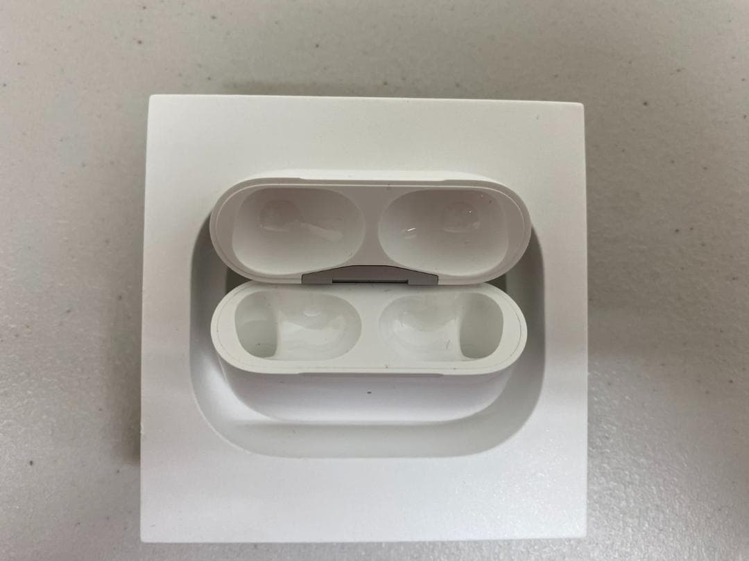 美品 AirPods Pro 第2世代 USB-C アップルエアポッズ イヤホン