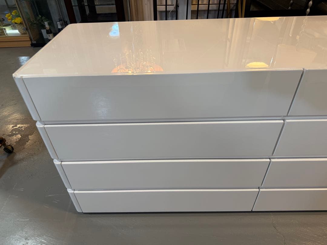 su　ホワイト　チェスト