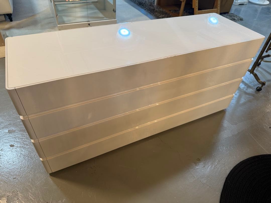 su　ホワイト　チェスト