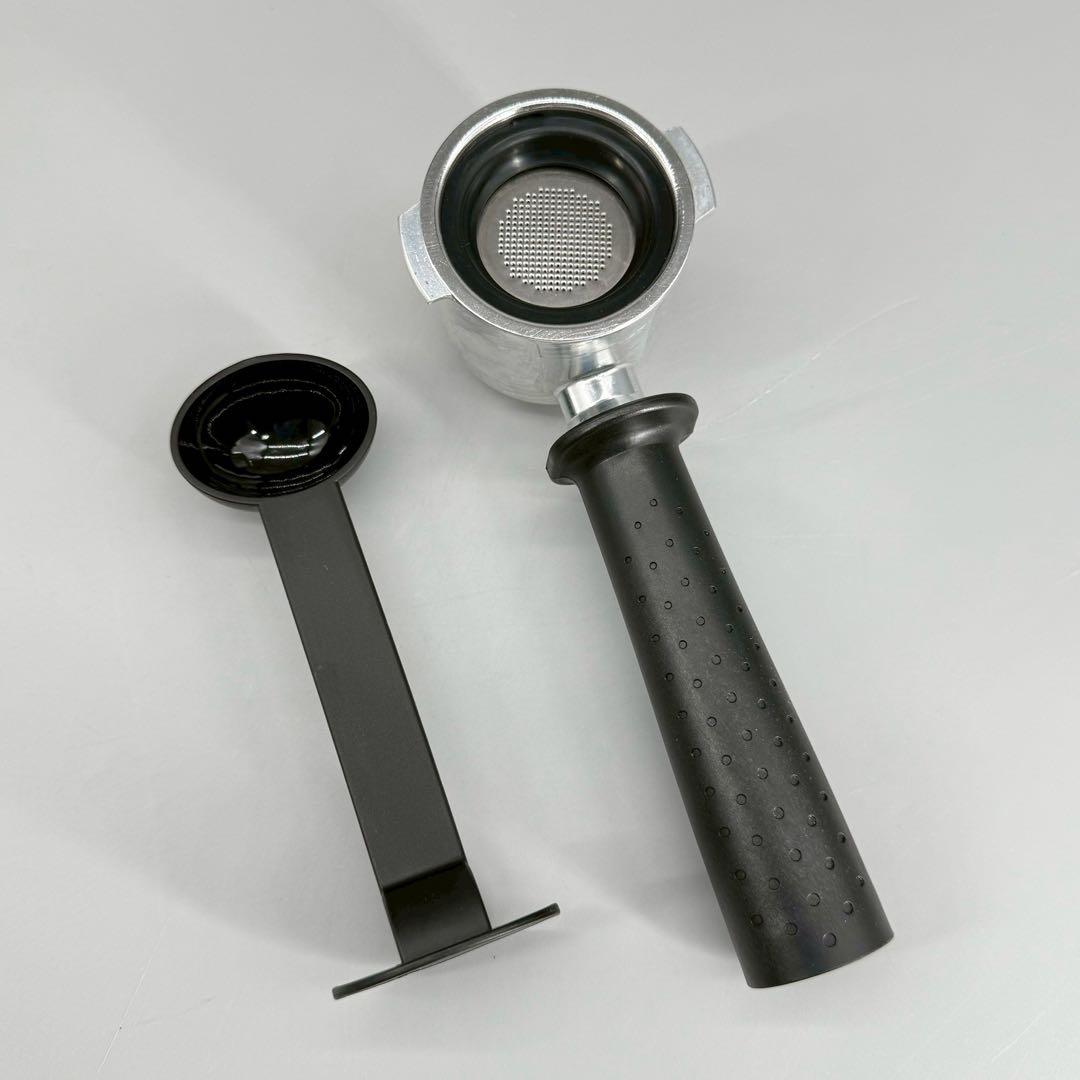 【デロンギ】エスプレッソマシン スティローザ EC235J-BK