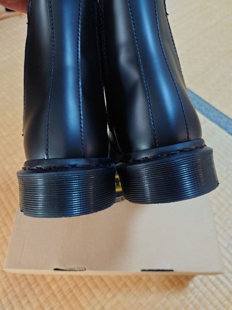 io Dr.Martens ドクターマーチン サイドゴア チェルシーブーツ