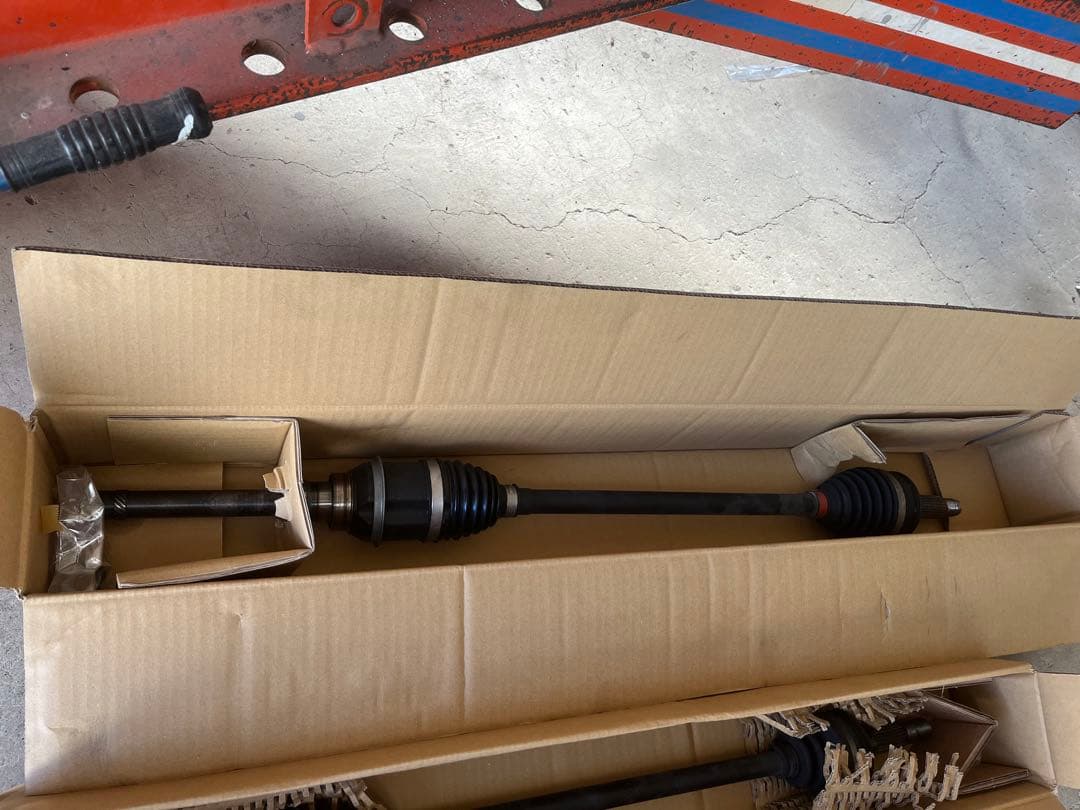 210 ロッキー フロントドライブシャフト