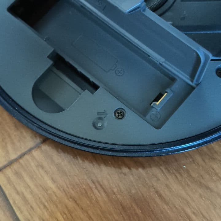 SONY D-NE20 ポータブルCDプレーヤー（ジャンク）