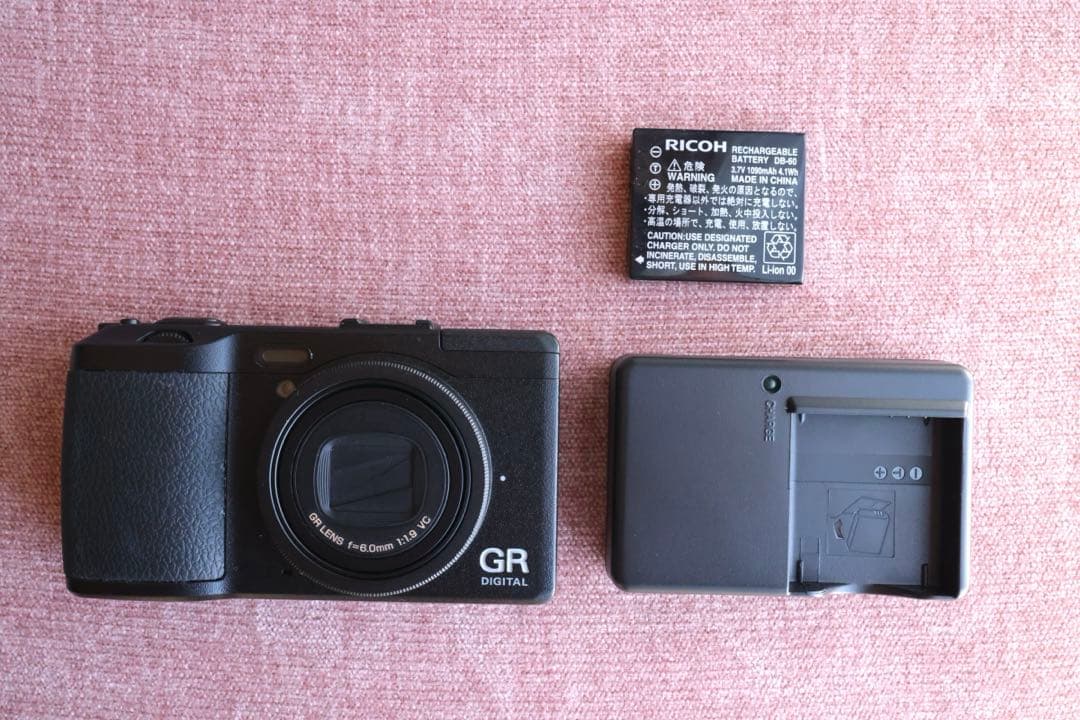 RICOH　GR DIGITAL Ⅳ　充電器付