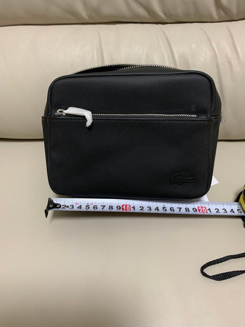 最終値下げ　Lacoste ブラック　ショルダーバッグ 中型