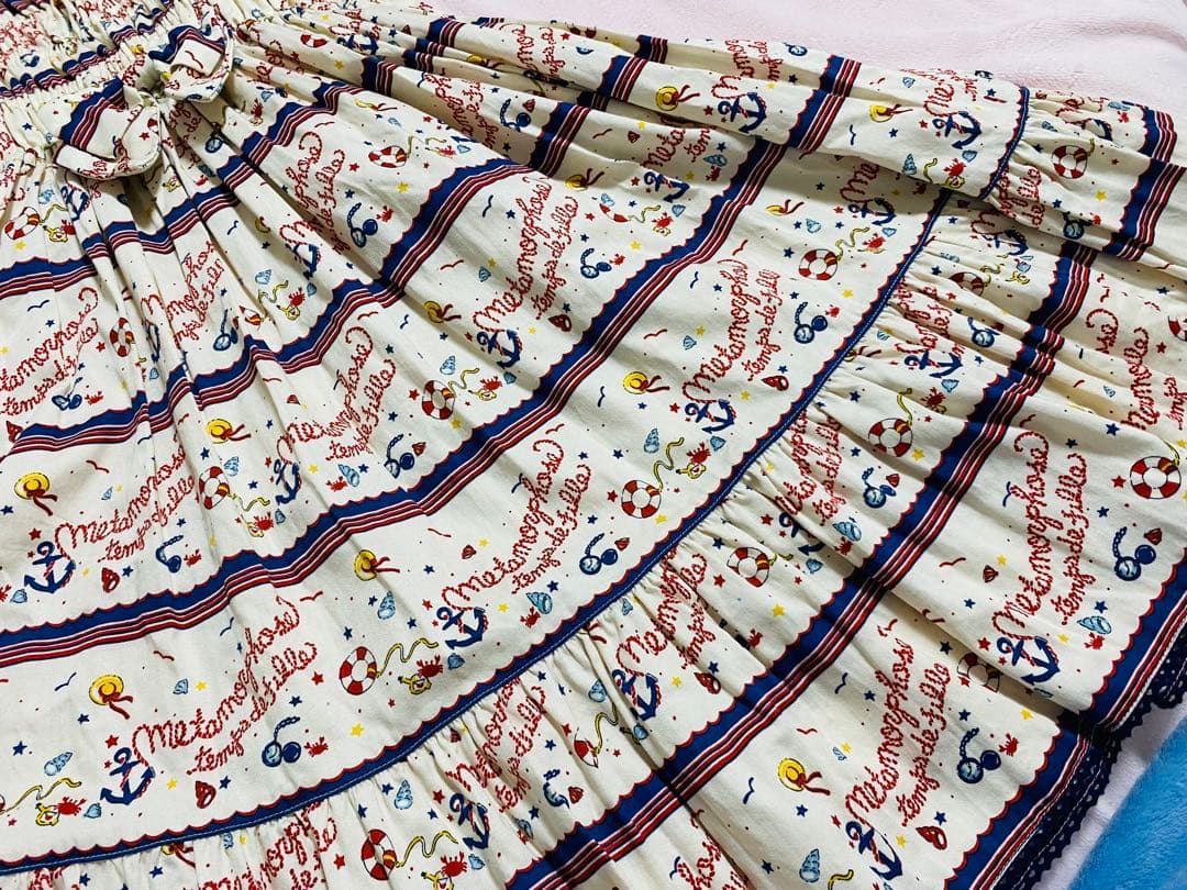 メタモルフォーゼ　ジャンパースカート