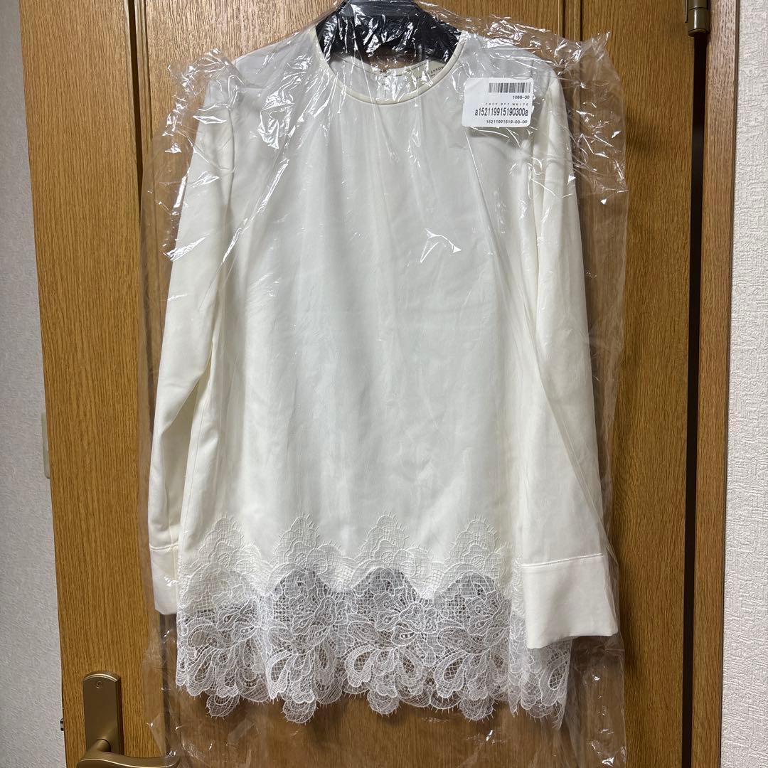 UNITED ARROWS ・バックサテン レースコンビ ブラウス　完売品