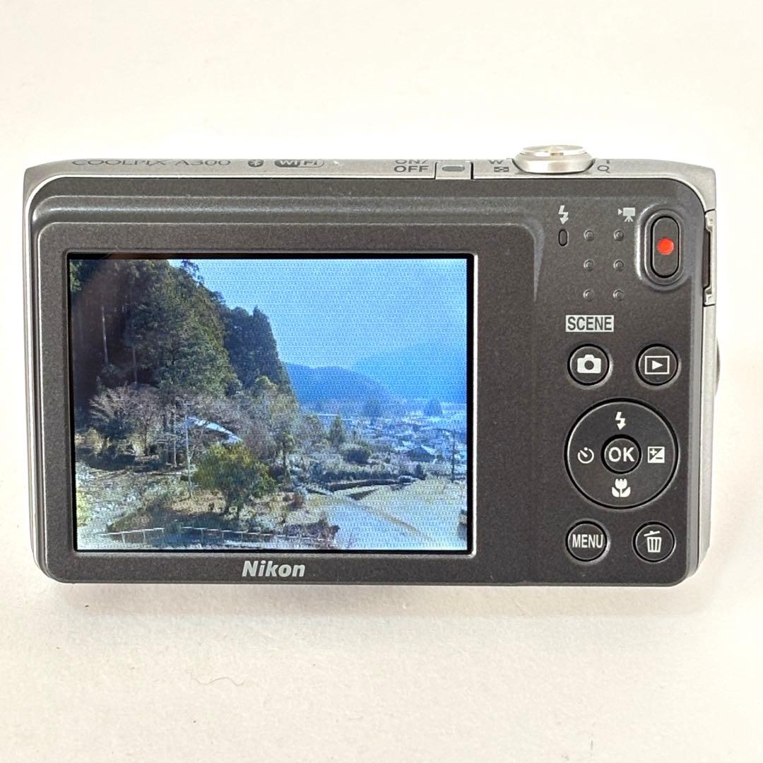 【美品】Nikon coolpix A300 ニコン　デジカメ　SDカード付