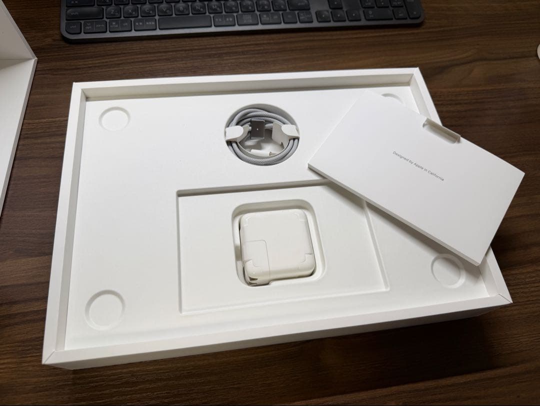 m*i様 Apple MacBook Air 13.6インチ M2 8GB 25