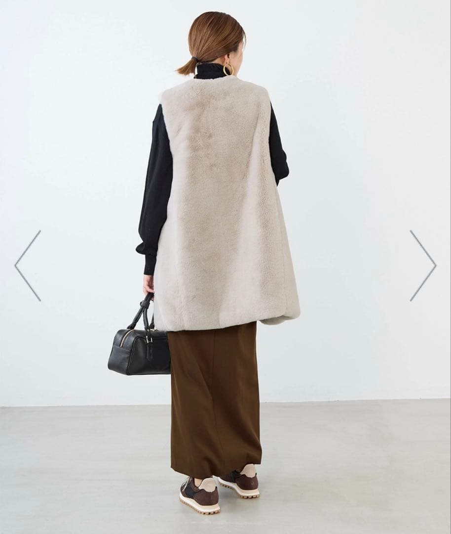 TATRAS エコファーノーカラーロングベスト　POLLINAサイズ2