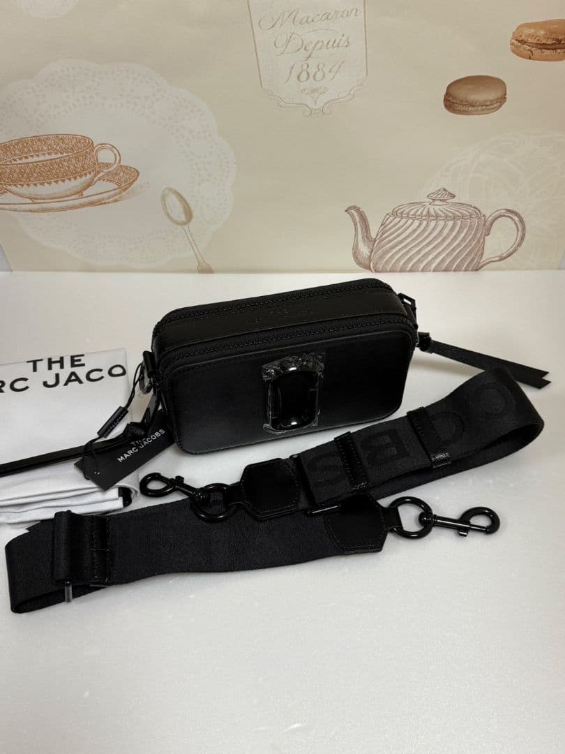 新品未使用★MARC JACOBSマークジェイコブススナップショット DTM