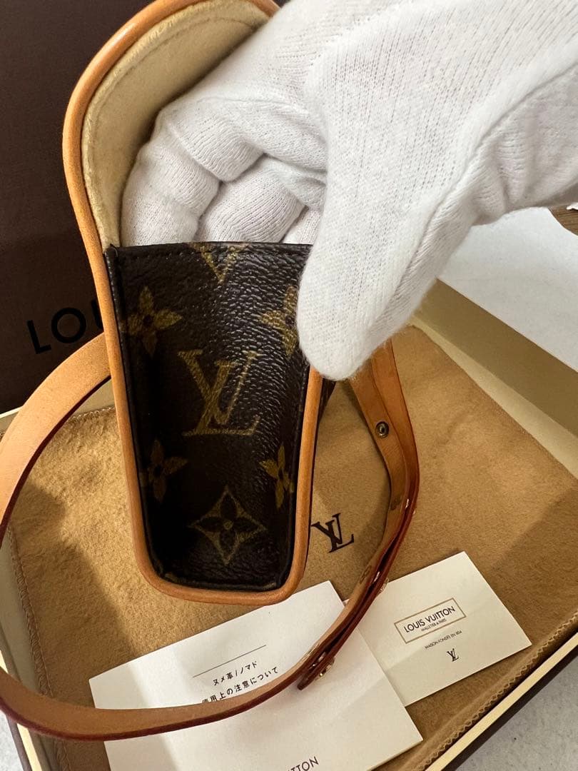 LOUIS VUITTON ポシェット・フロランティーヌM51855モノグラム