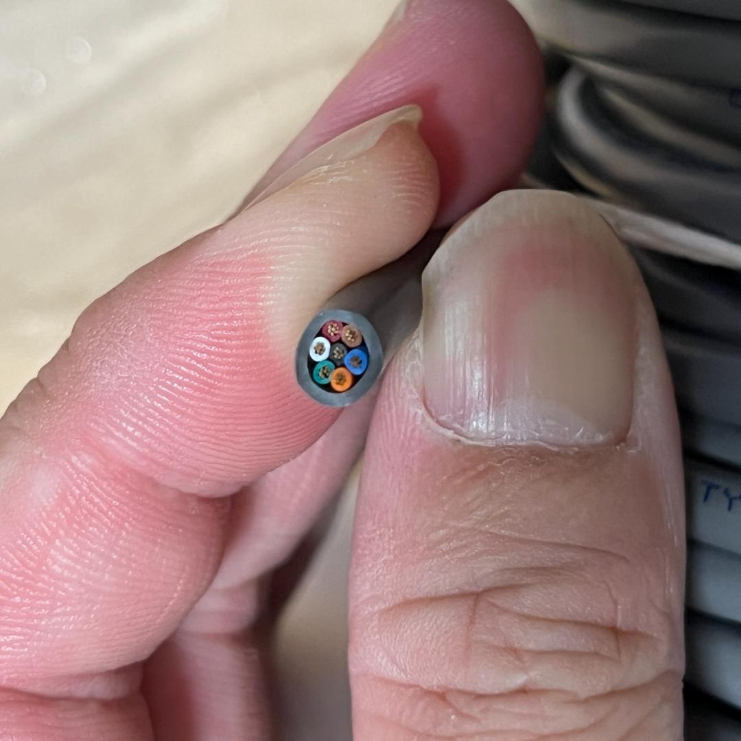 【未使用】7芯ケーブル30m（Alpha Wire 1177C）