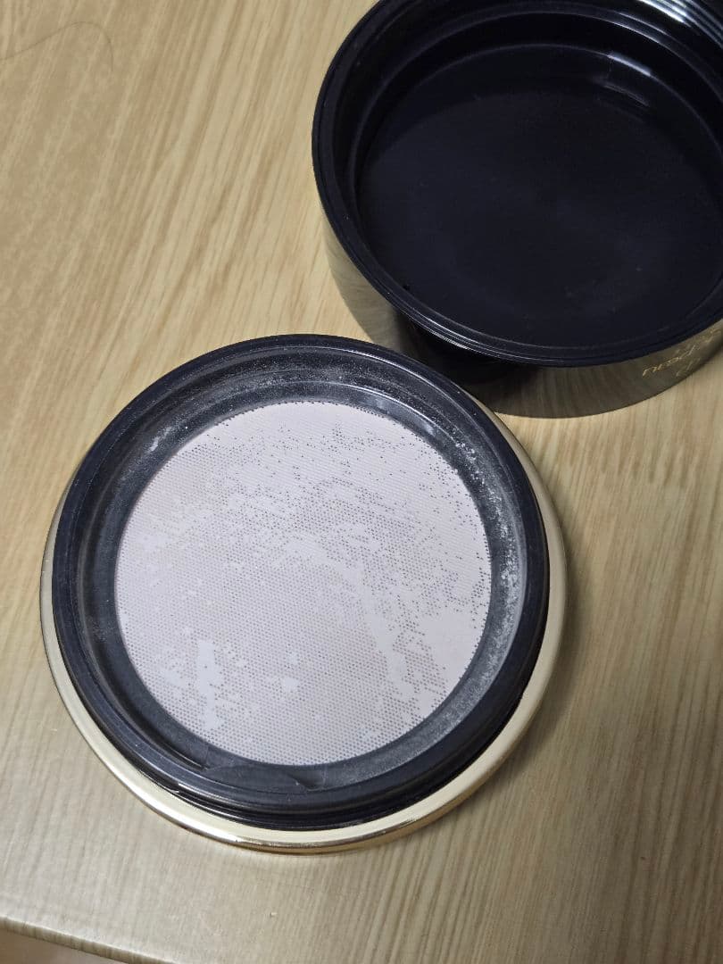 クレ・ド・ポー ボーテ フェイスパウダー ライト 24g