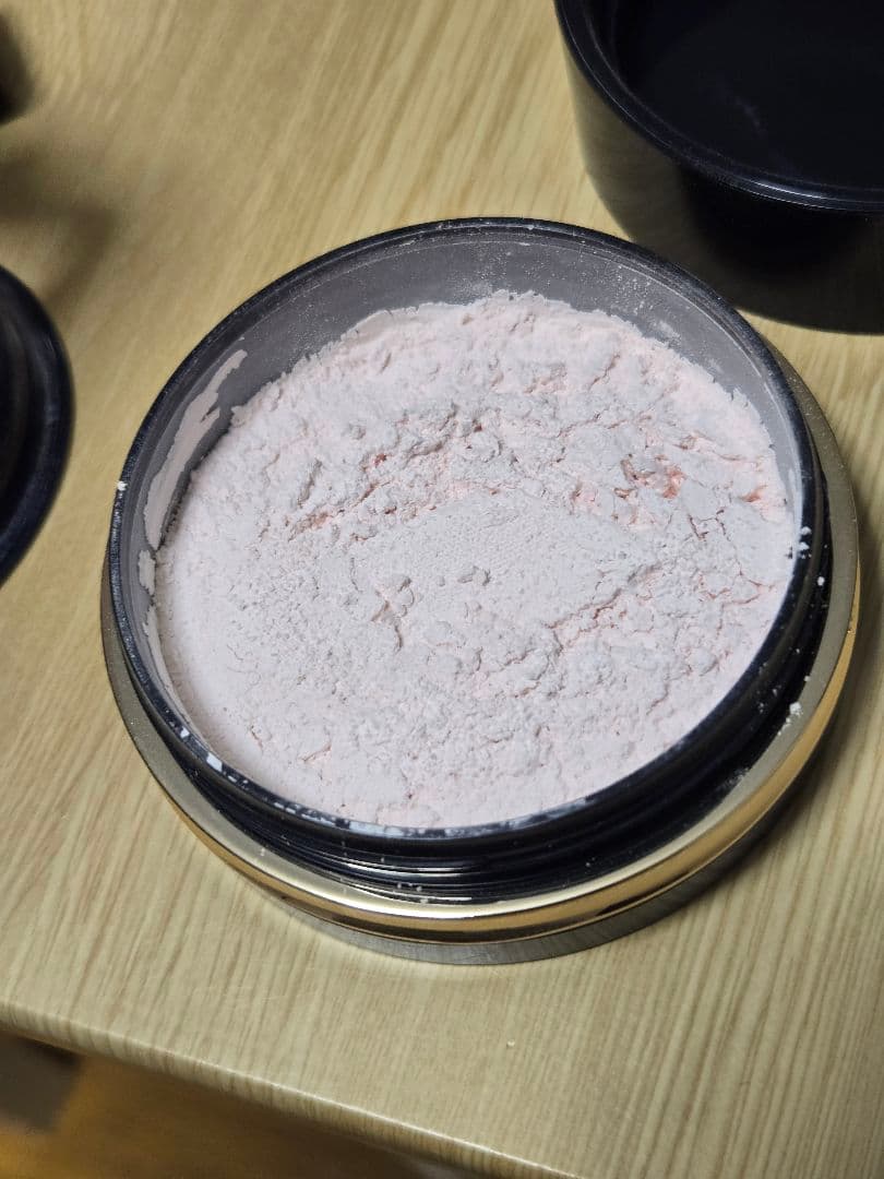 クレ・ド・ポー ボーテ フェイスパウダー ライト 24g