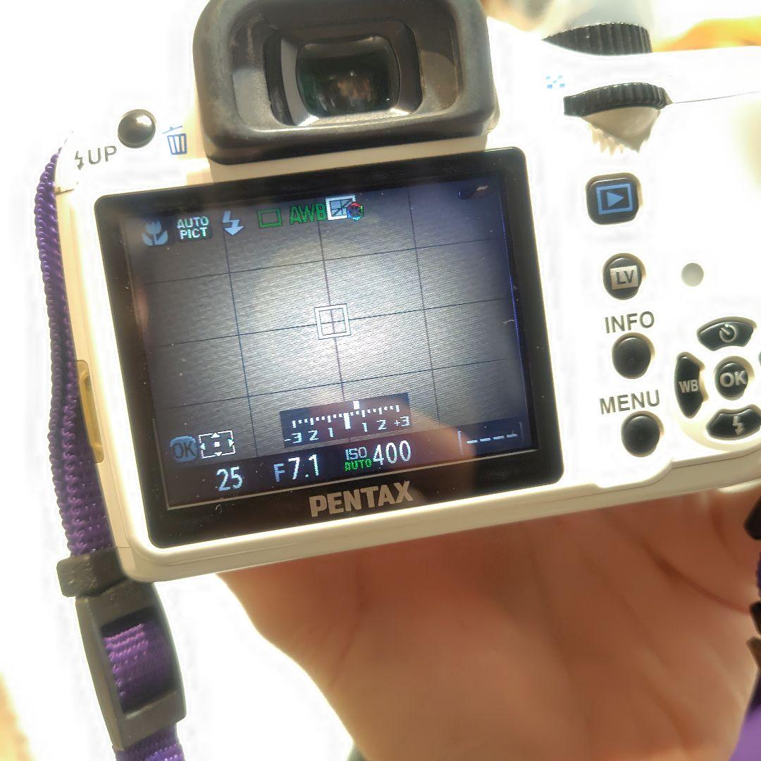 【ホワイト】PENTAX K-x ダブルズームセット ※液晶・ファインダー訳あり