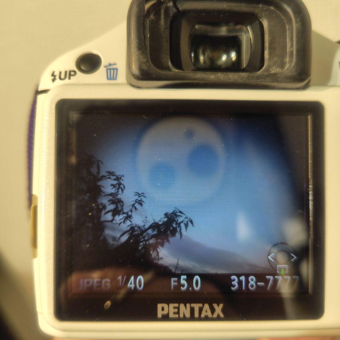【ホワイト】PENTAX K-x ダブルズームセット ※液晶・ファインダー訳あり
