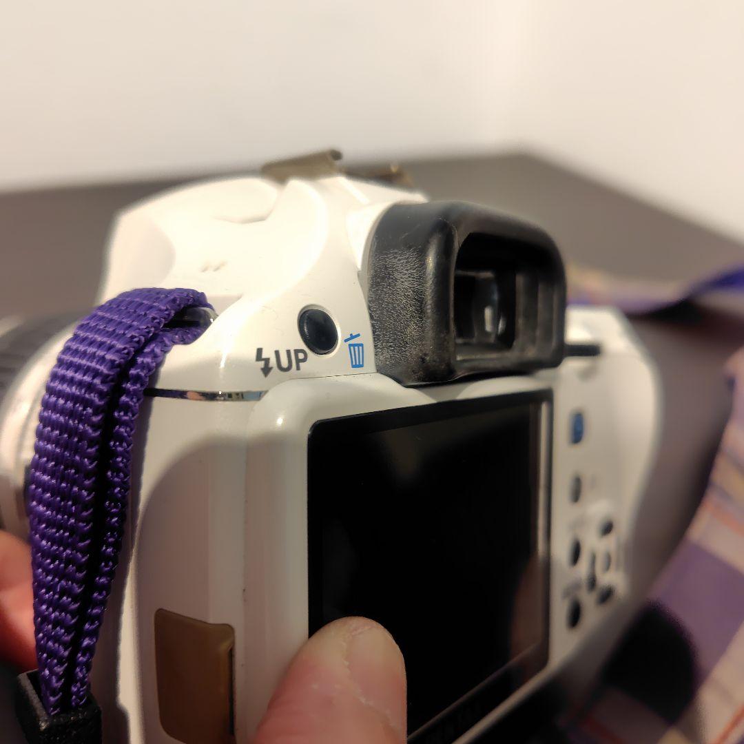 【ホワイト】PENTAX K-x ダブルズームセット ※液晶・ファインダー訳あり