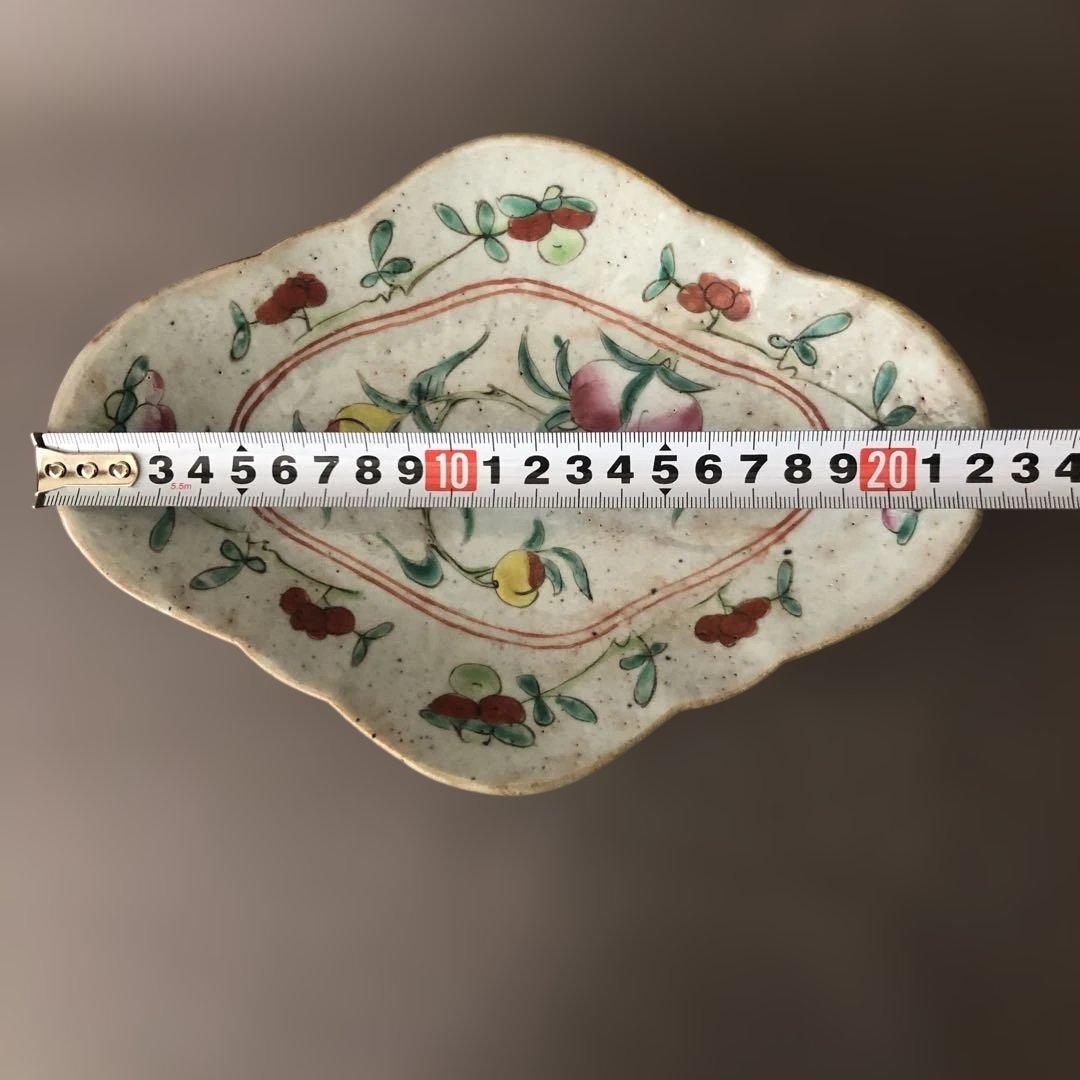 中国陶器　花柄彩色の食器 アンティーク皿