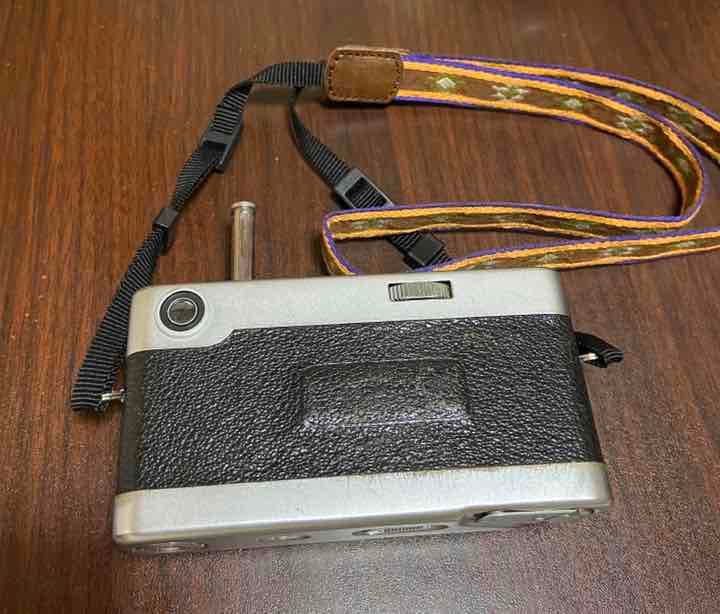 フィルムカメラ voigtlander VITESSA