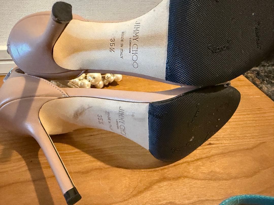 ♡JIMMY CHOO パールベージュサンダル♡