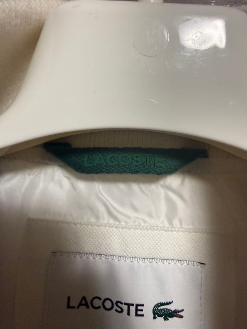 日曜まで！　LACOSTE ラコステホワイト ダウンベスト
