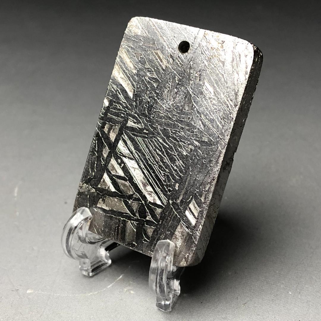 隕石 鉄隕石　アルタイ隕石　ペンダントトップ　ナチュラル　原石　重さ約42g