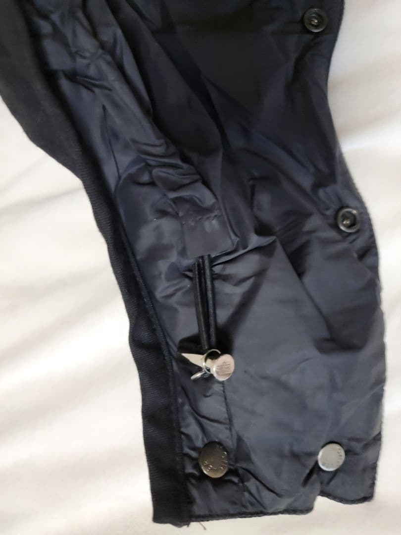 T様　フードのみMONCLER　ダウンジャケット　モンジュネーブル