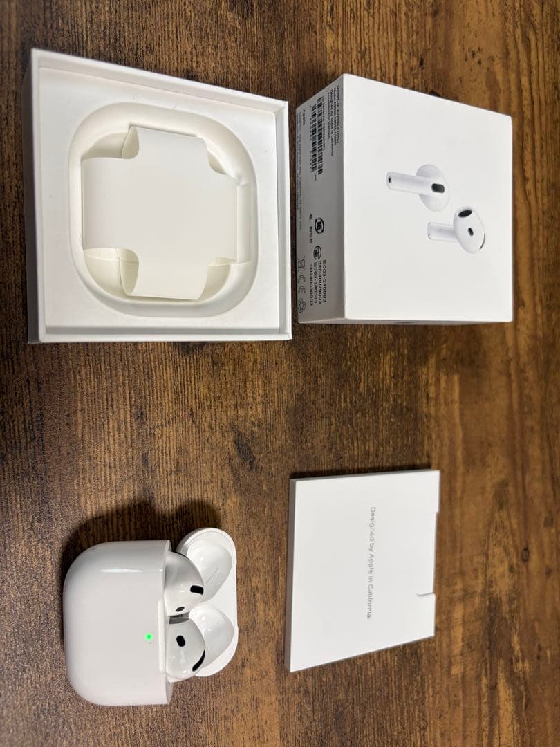 Apple AirPods4 本体 ホワイト（ノイズキャンセリング搭載）