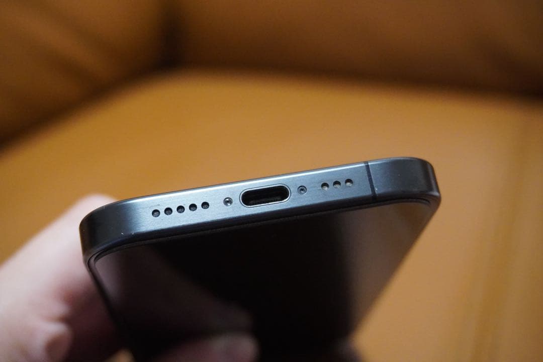 Apple iPhone15 Pro 256gb ブラックチタニウムSIMフリー