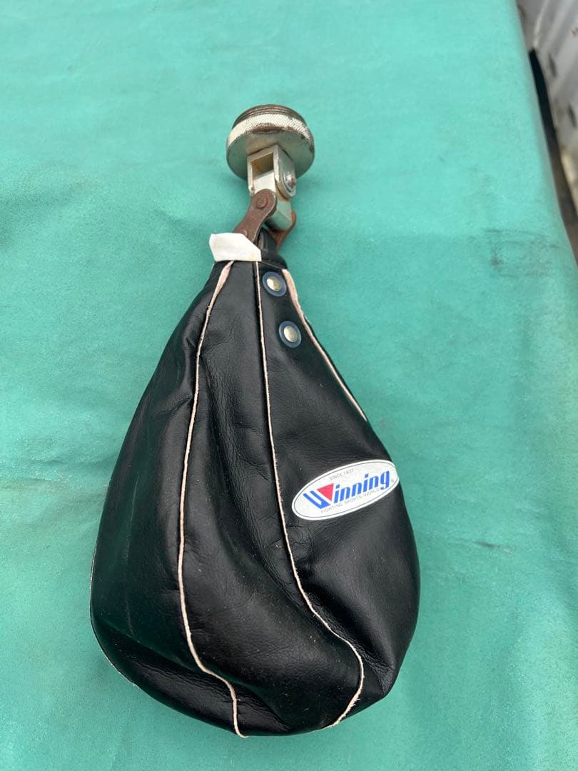 a*i様 Winning ブラック パンチングボール パンク 金具付き