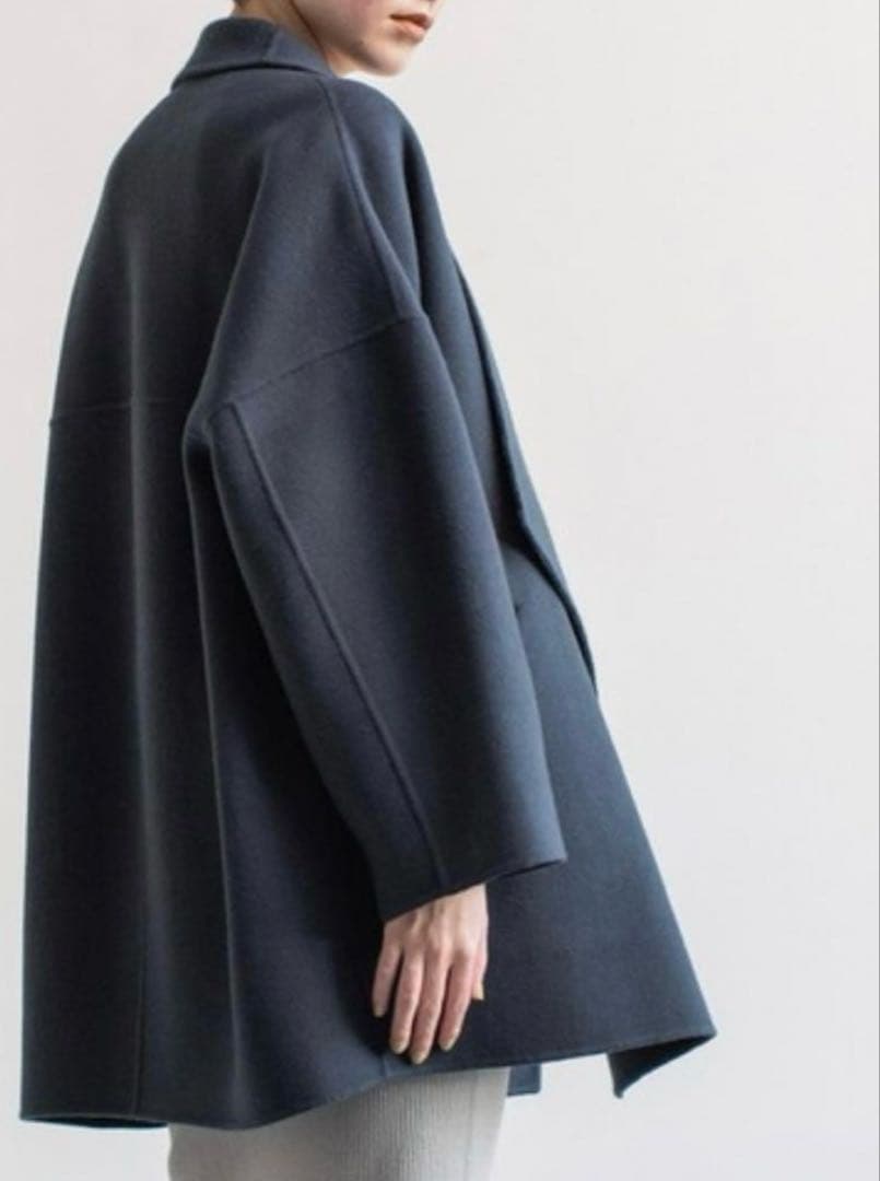 ガリャルダガランテ　リバーショートコート　定価57400円