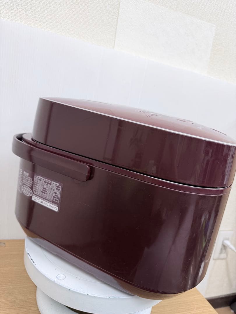 TOSHIBA RC-18VXL圧力IH炊飯器 1.8L内釜2個　2017年製