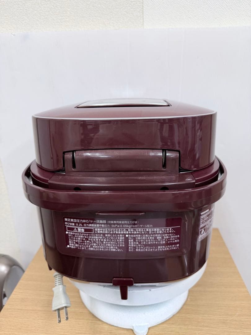 TOSHIBA RC-18VXL圧力IH炊飯器 1.8L内釜2個　2017年製