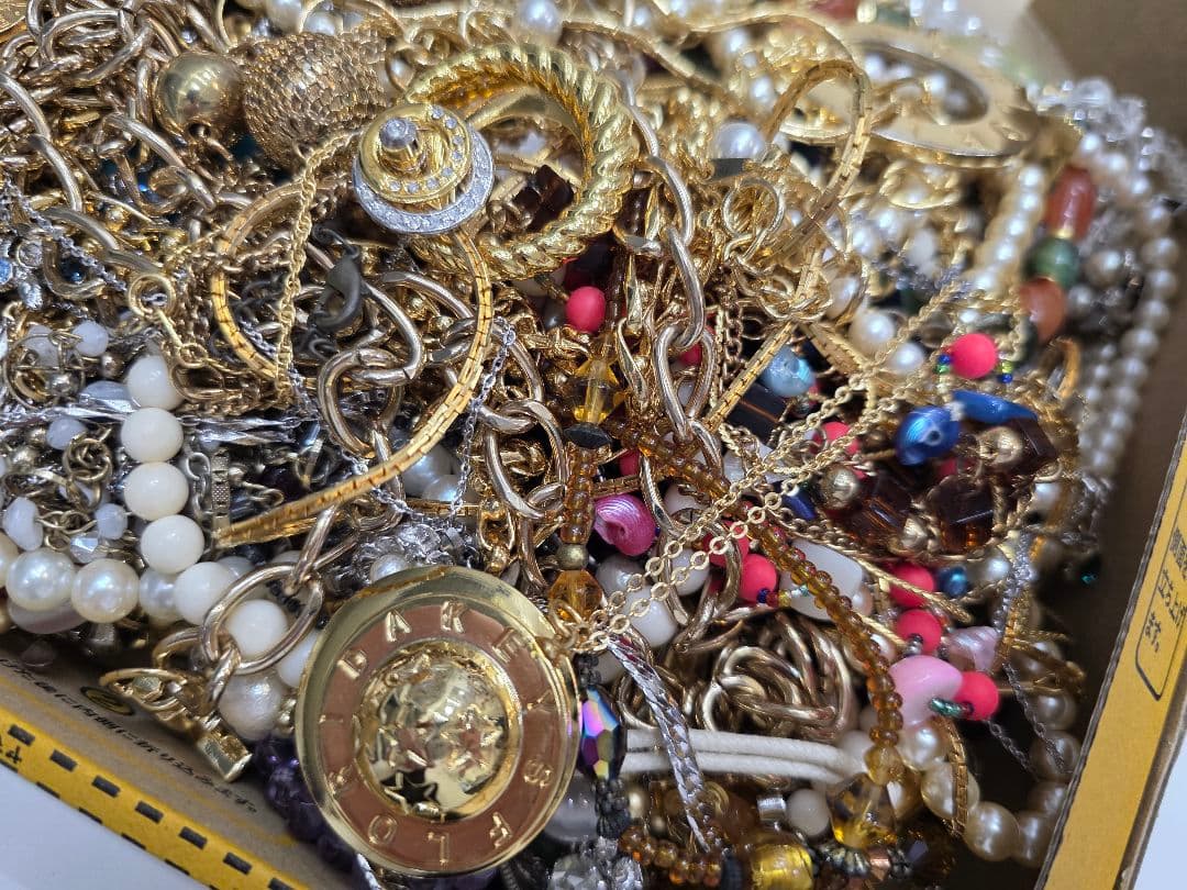 アクセサリーまとめ売り　2.2キロ