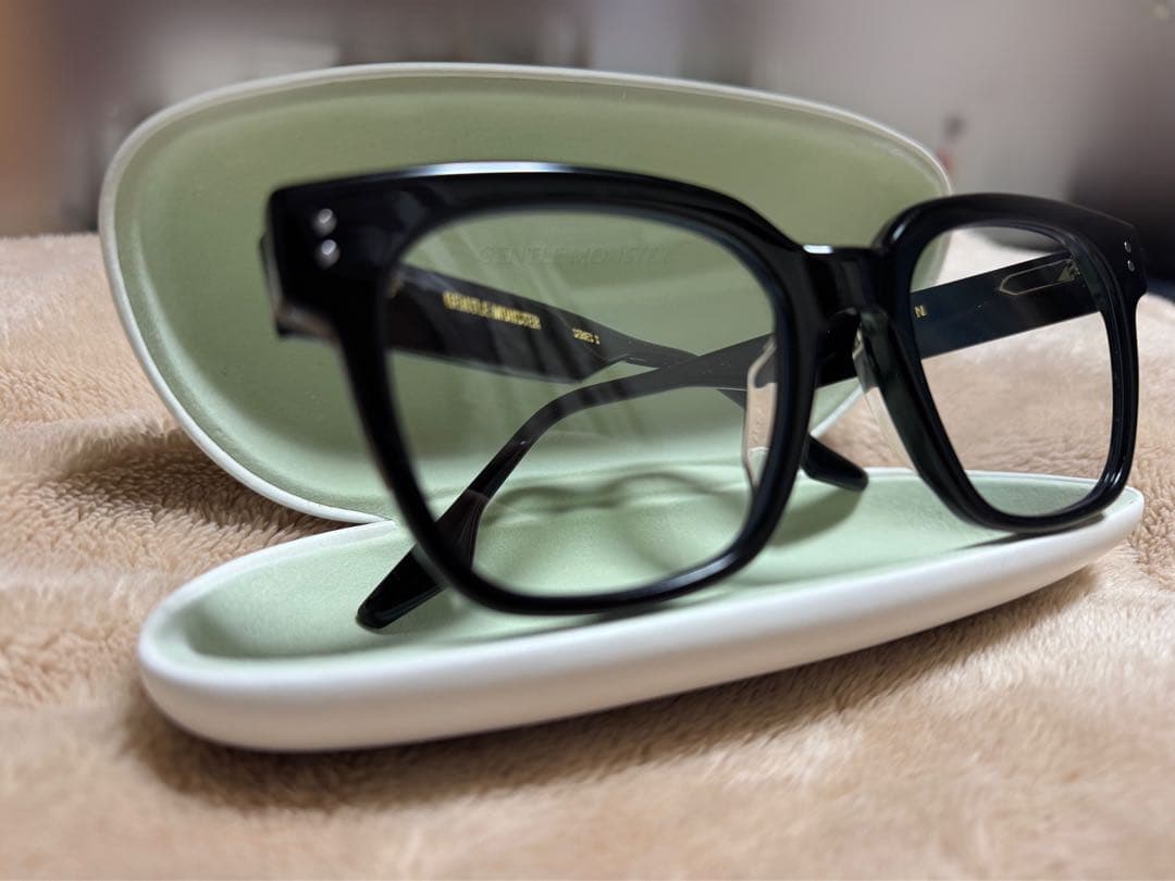 メガネ・老眼鏡 GENTLE MONSTER Una.C N 01