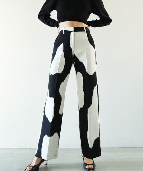 クラネ LOW WAIST STRAIGHT PANTS