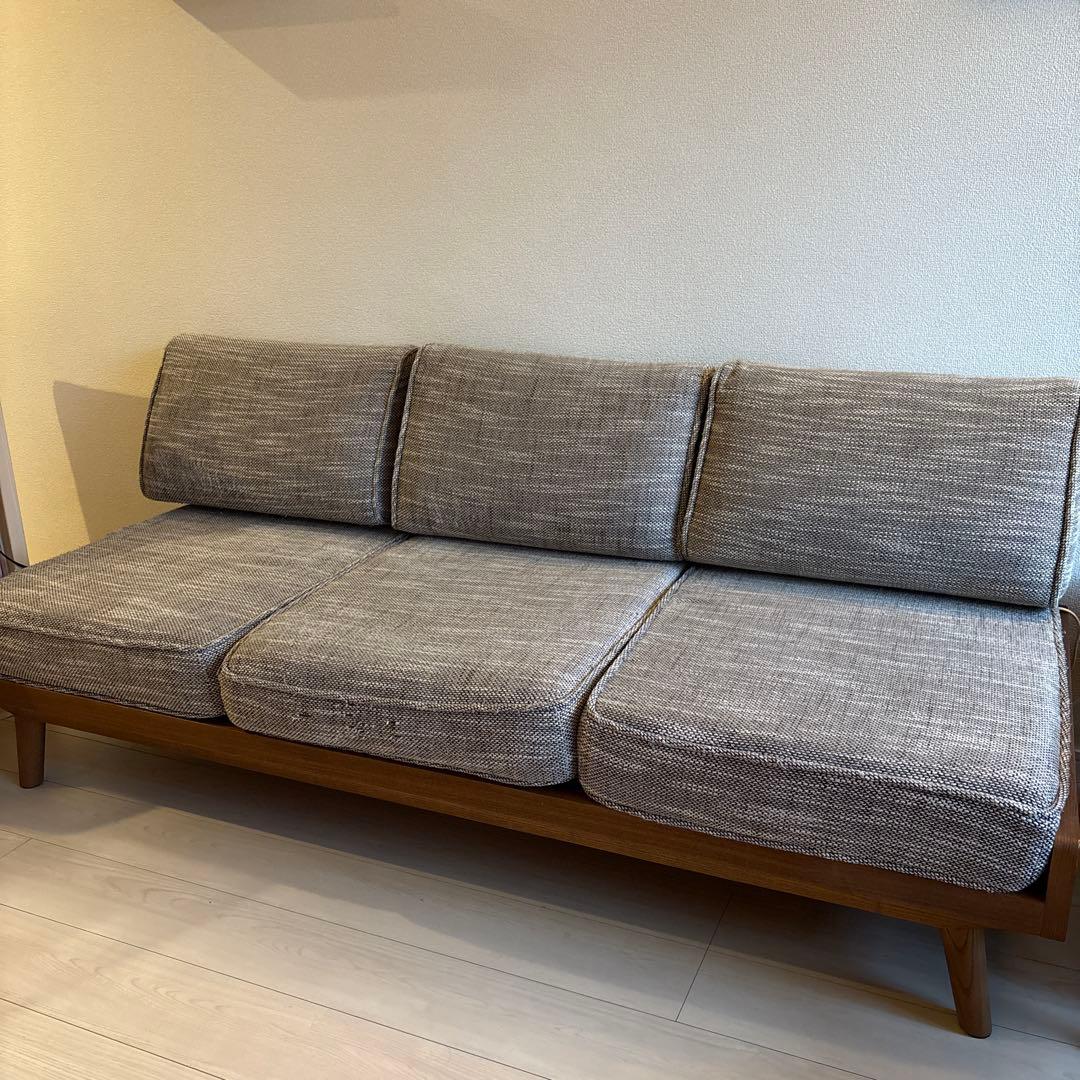 【10/12〜出品取下げ】3人掛けソファ unico ALBEROカバー取外し可